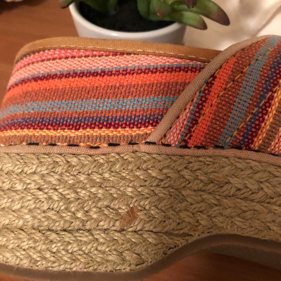 EUC Dansko vegan clogs in summer stripe 39 (8.5US) - Picture 7 of 7